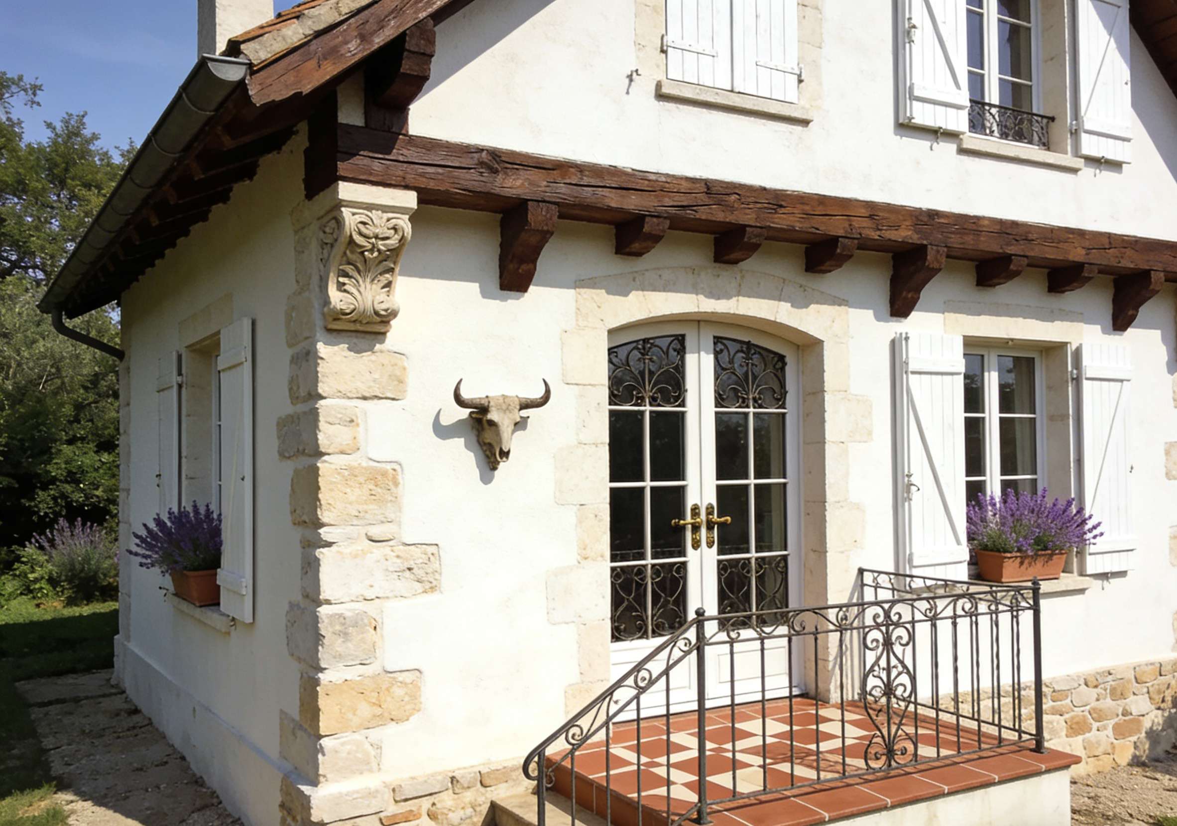Rustic Elegance: A French Country Small-Footprint Villa